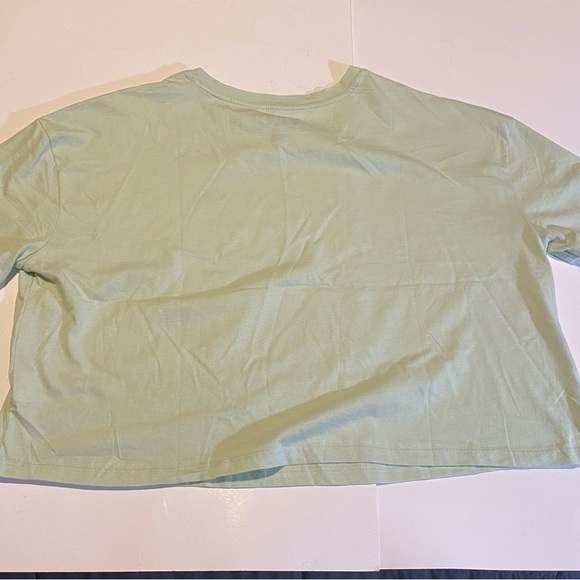 TLC No Scrubs Crop top SZ L NWOT length 19” chest 23” - Picture 6 of 6